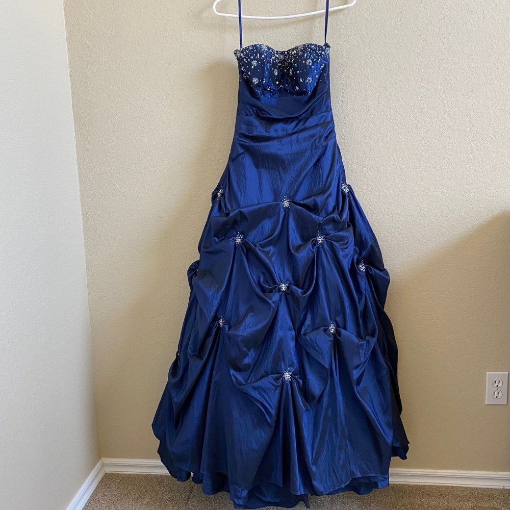 Bella Formals by Venus Prom/Ball Dress/Gown